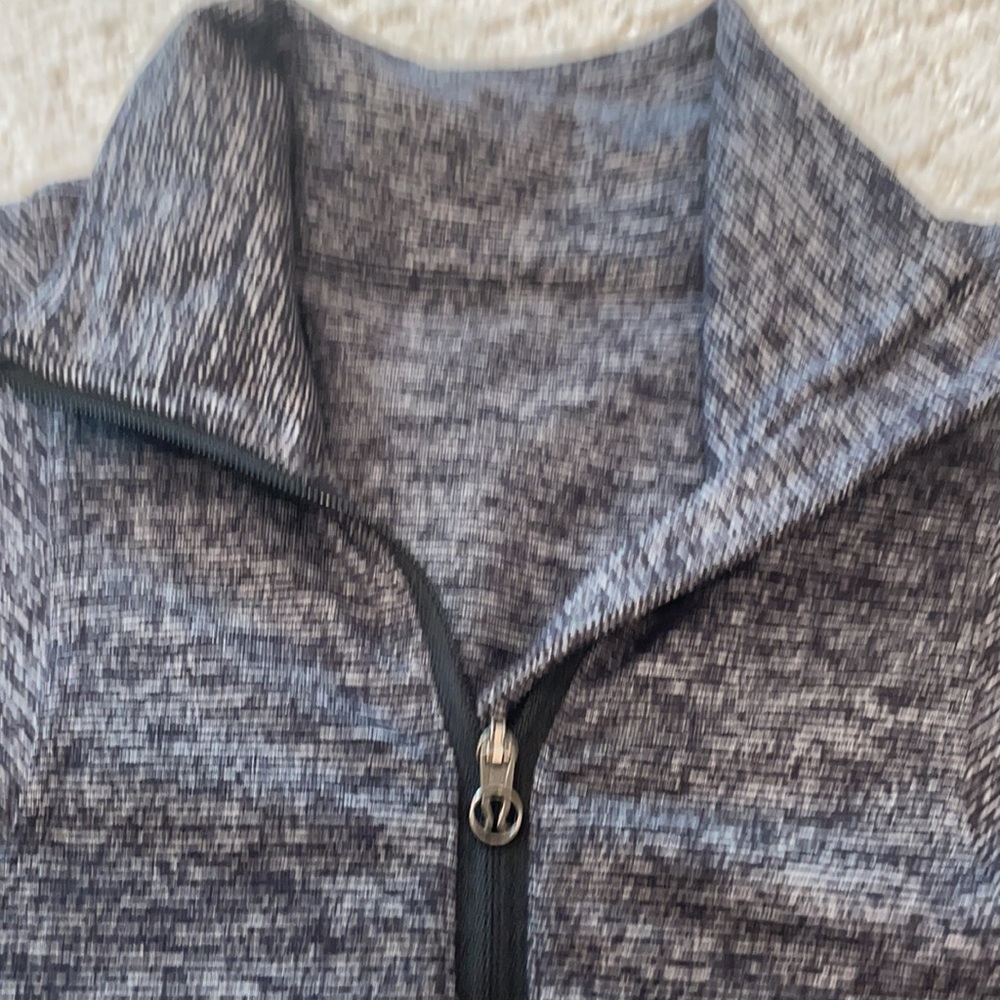 Lululemon jacket - Picture 4 of 4